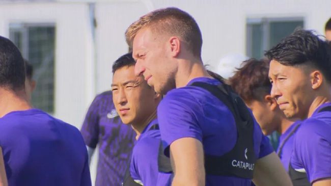 电影同时曝光首批配音演员：五条人乐队主唱仁科，新裤子乐队主唱彭磊，导演贾樟柯，摩登天空创始人、清醒乐队主 艺术电影院线的未知数 2007-09-03 今年上海国际电影节期间，上海艺术电影中心正式亮相；位于南京东路496号的虹庙，从此也有了新的身分，“虹庙上海艺术电影中心”。